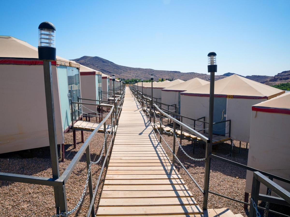 The Rock Camp Petra 호텔 와디무사 외부 사진